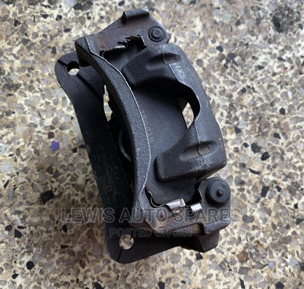 Prado 120, 150 VX Rear Calliper - thumbnail 4