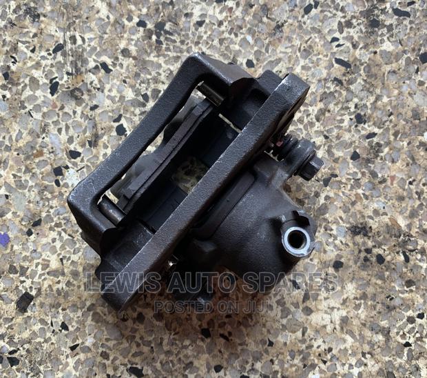 Prado 120, 150 VX Rear Calliper - thumbnail 2