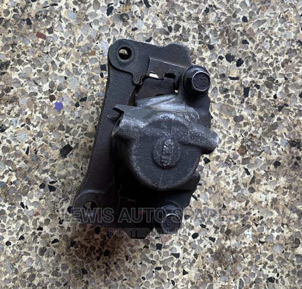 Prado 120, 150 VX Rear Calliper - thumbnail 6