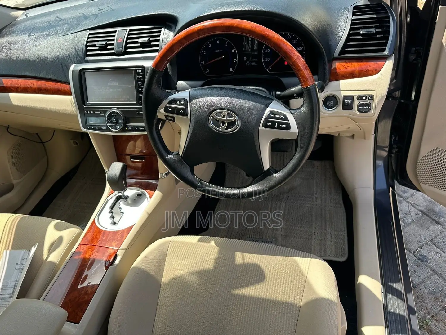 Toyota Premio 2016 Burgundy