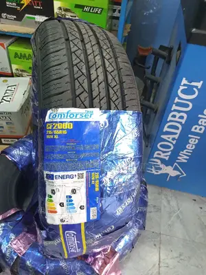 215/65r16 Comforser Tire