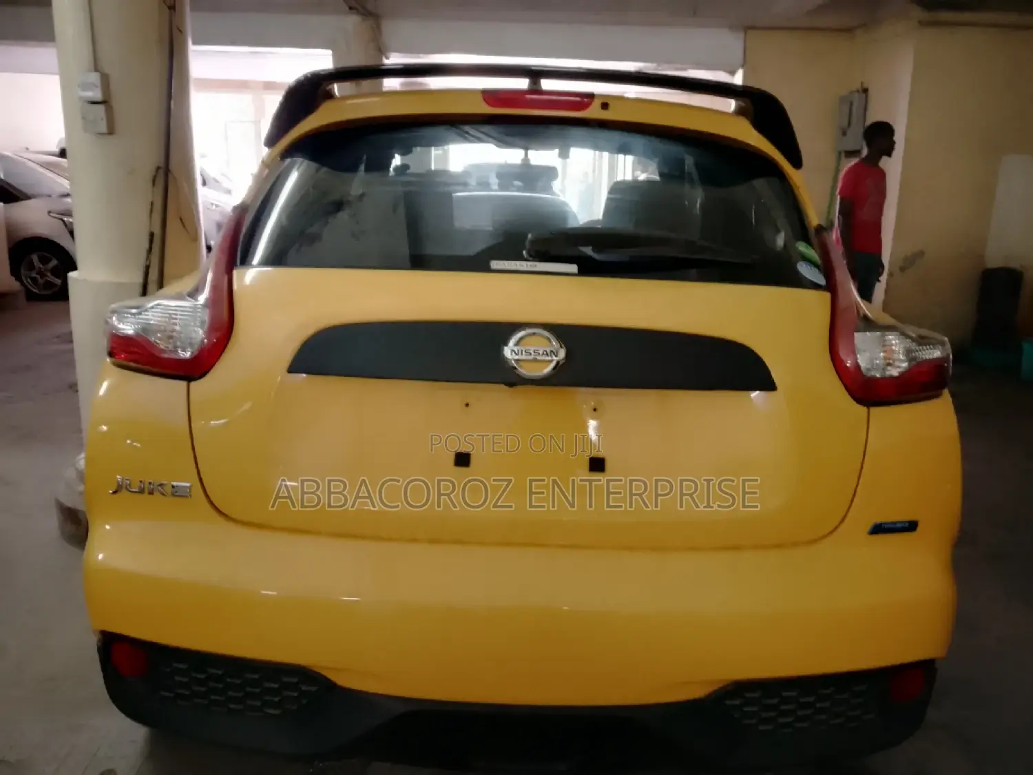 Nissan Juke 2016 Yellow