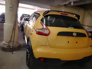 Nissan Juke 2016 Yellow