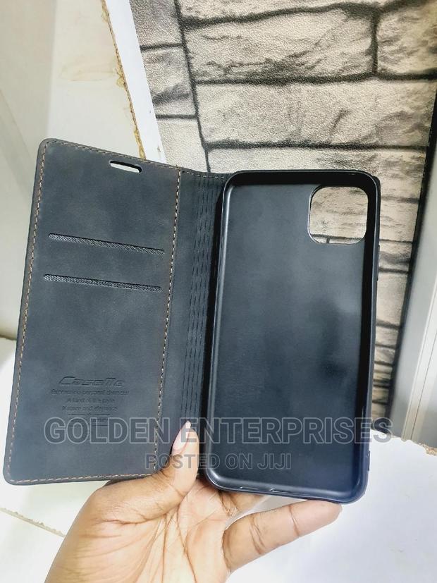 iPhone 11 Pro Max Flip Cover - thumbnail 2