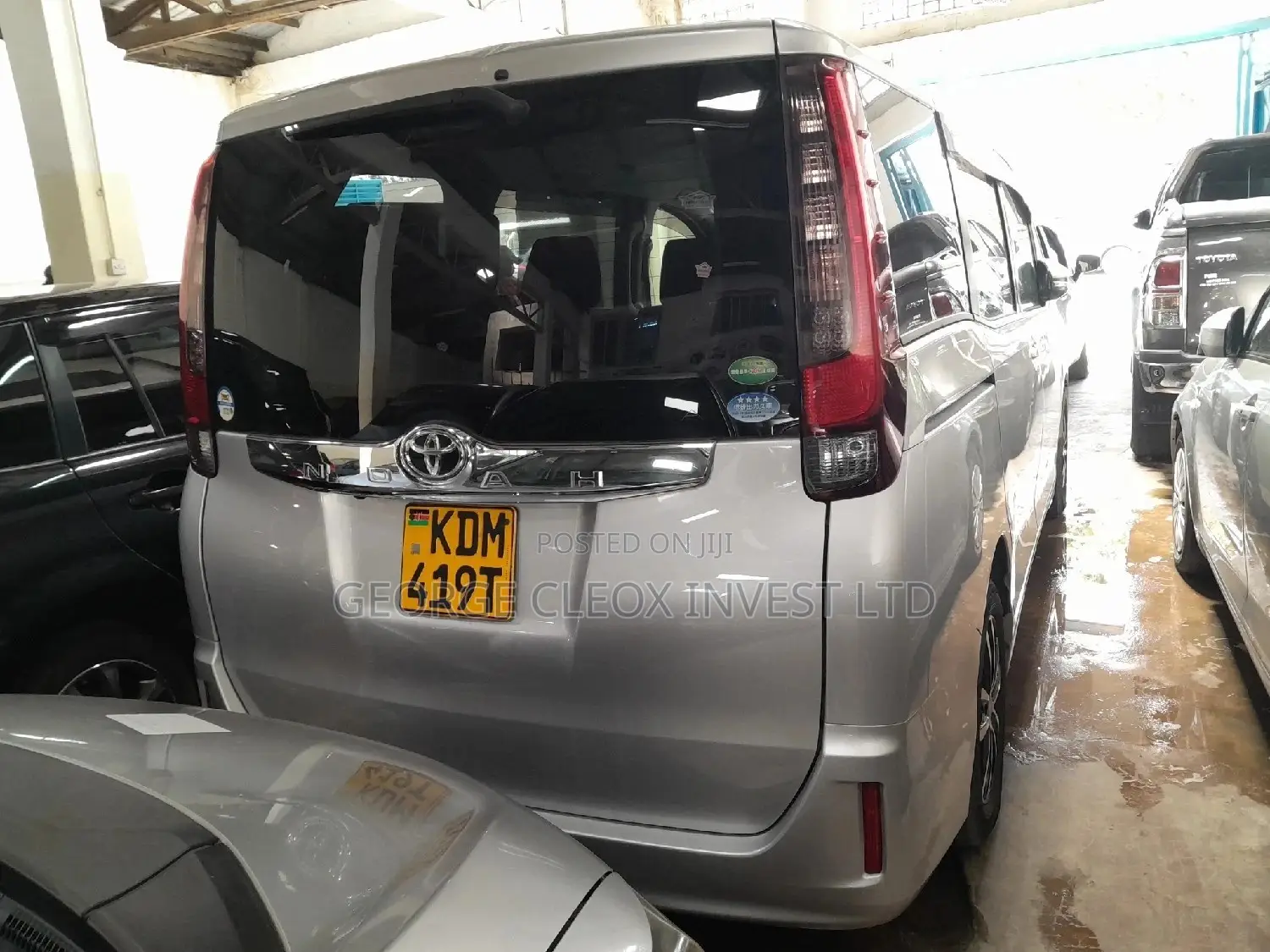 Toyota Noah 2015 Silver