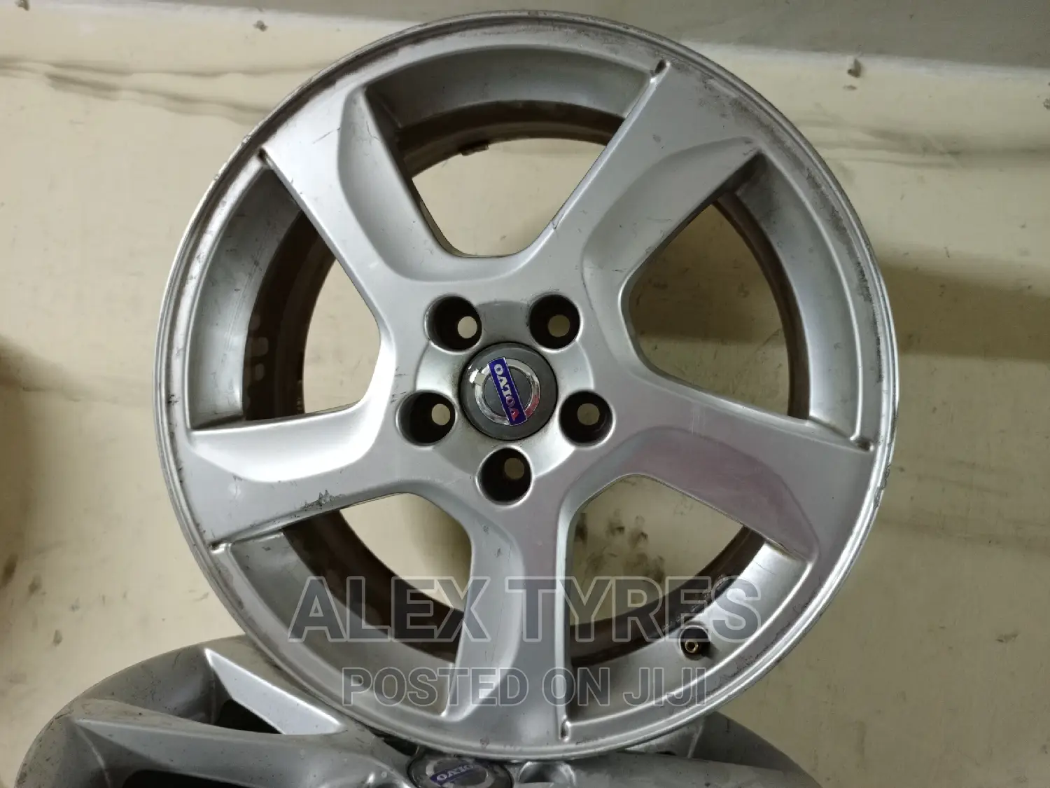 Size 16 Inches Volve Sport Rims Set