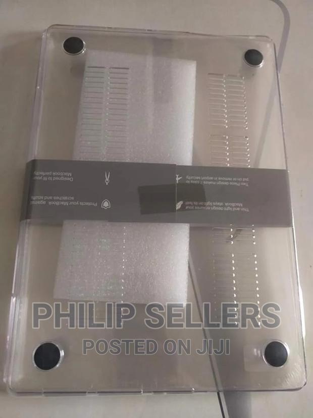 Light Design Ensures Your Macbook Stays Light on It's Feet - thumbnail 3