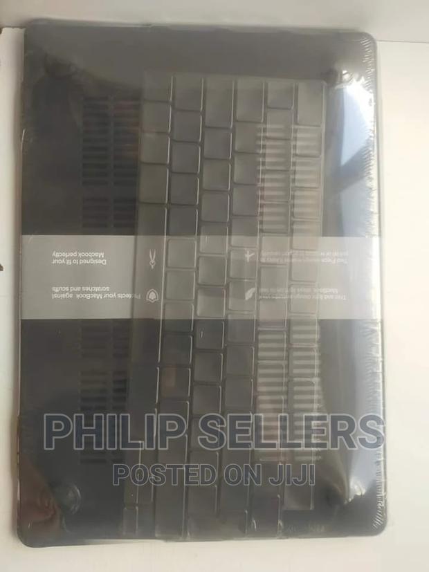 Light Design Ensures Your Macbook Stays Light on It's Feet - thumbnail 5