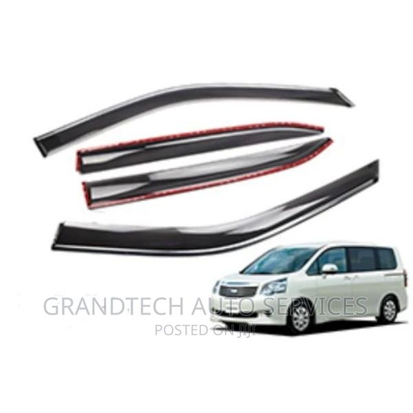 Generic Toyota Voxy Noah
