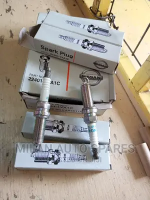 Genuine Spark Plugs X-Trail NT32
