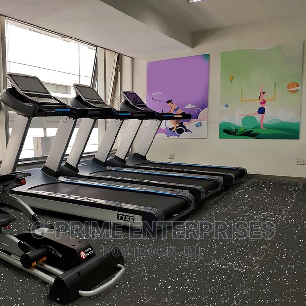 Interlocking Gym Mats - thumbnail 2