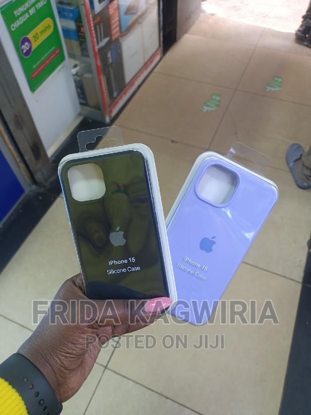 iPhone 15 Silicone Case - thumbnail 2