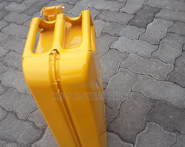 Jerry Petrol Can - thumbnail 2