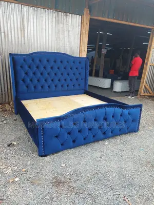 Blue 6/6 Tufted Bed