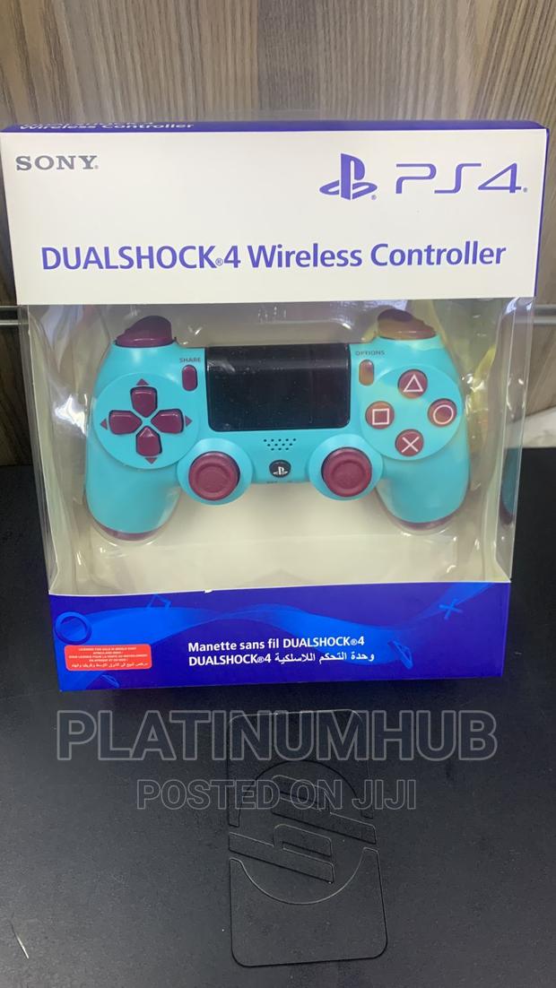 SONY Play Station 4 Wireless Controller - main view