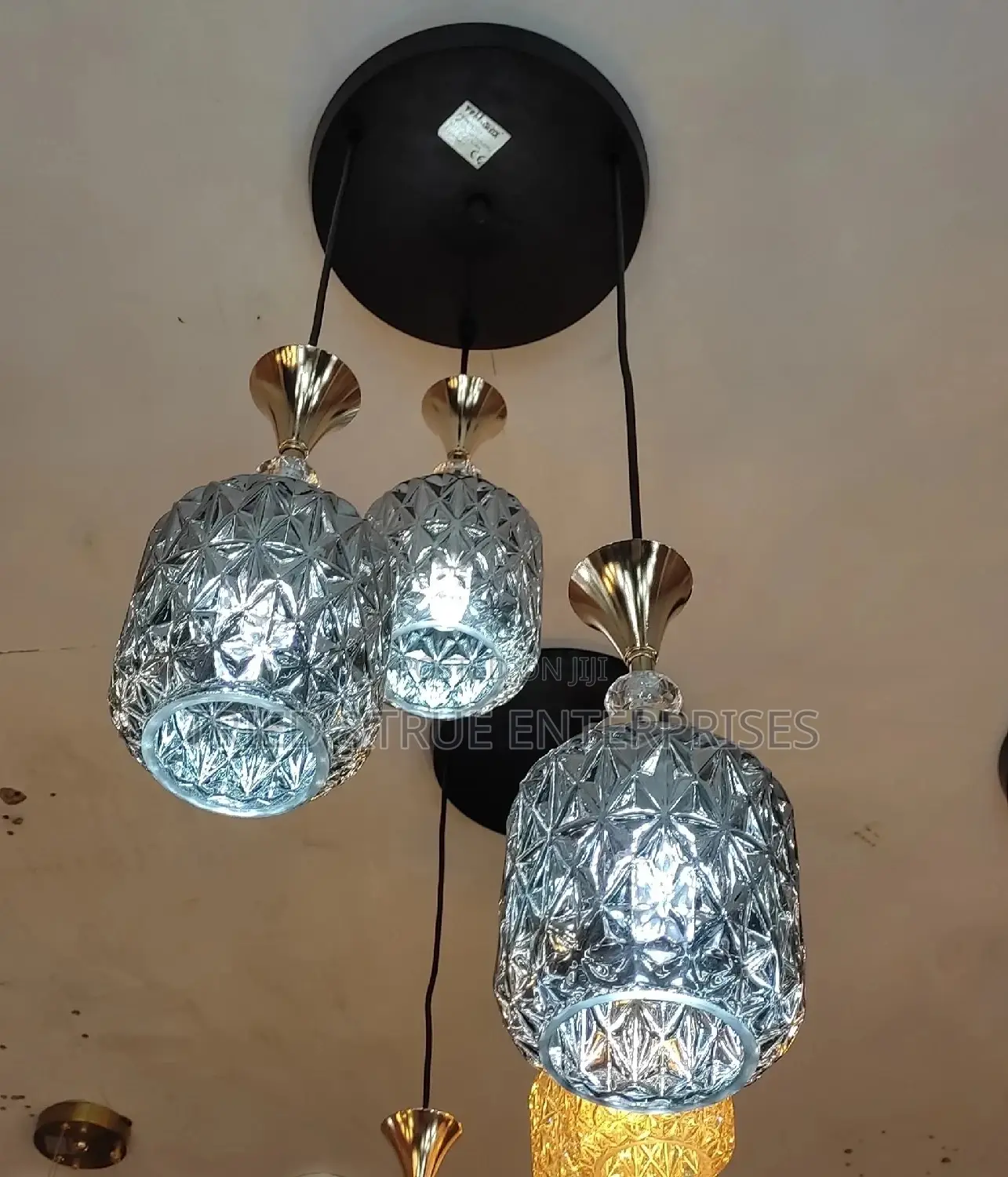 Chandaliers
