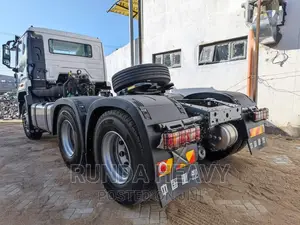 Sinotruk Howo Nx Prime Mover 371 HP