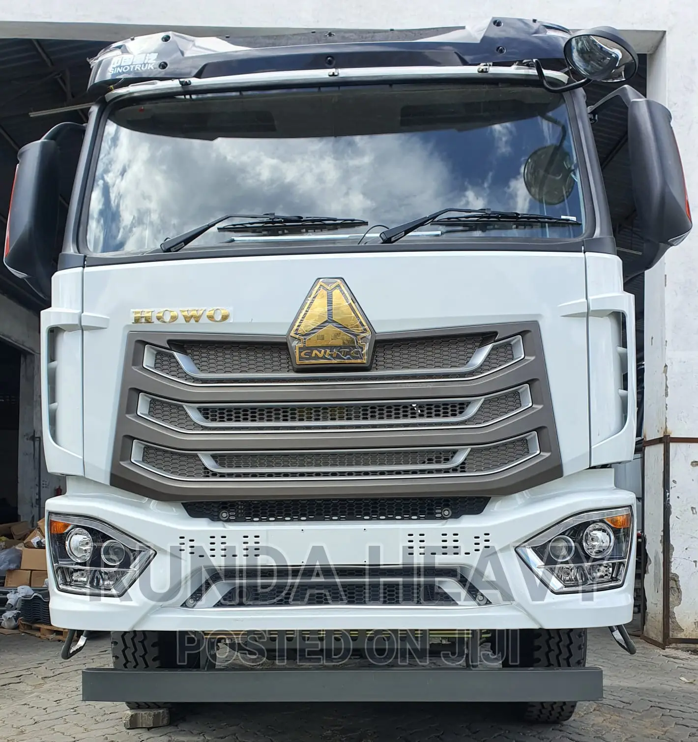 Sinotruk Howo Nx Prime Mover 371 HP