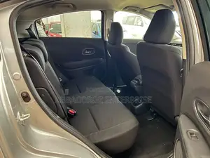 Honda Vezel 2016 Silver