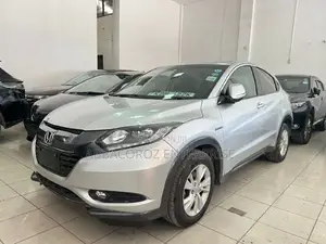 Honda Vezel 2016 Silver