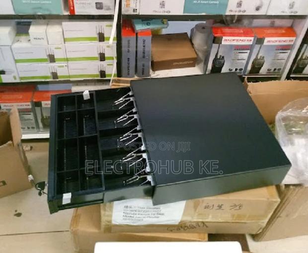 Mettalic 5 Trays Cash Trays Newly
