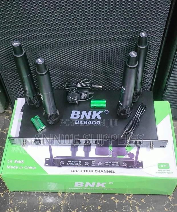 BNK Wireless Microphone Dual With Digital Frequency 200m - main view