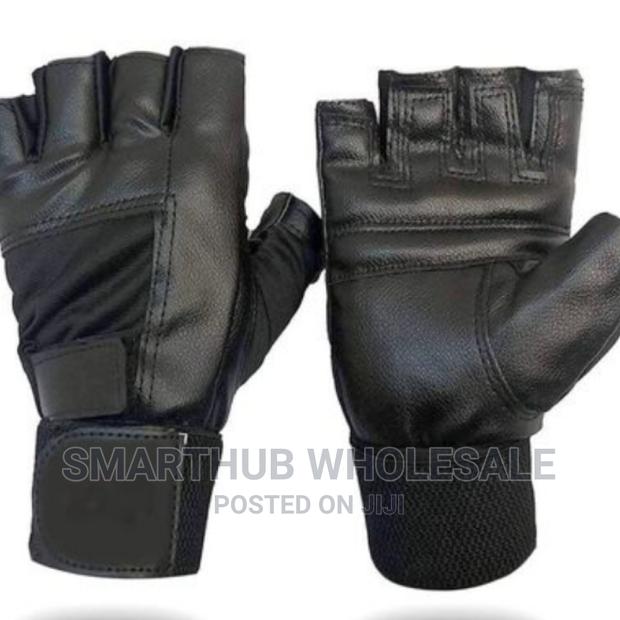 Leather Gym Gloves
Adjustable - main view
