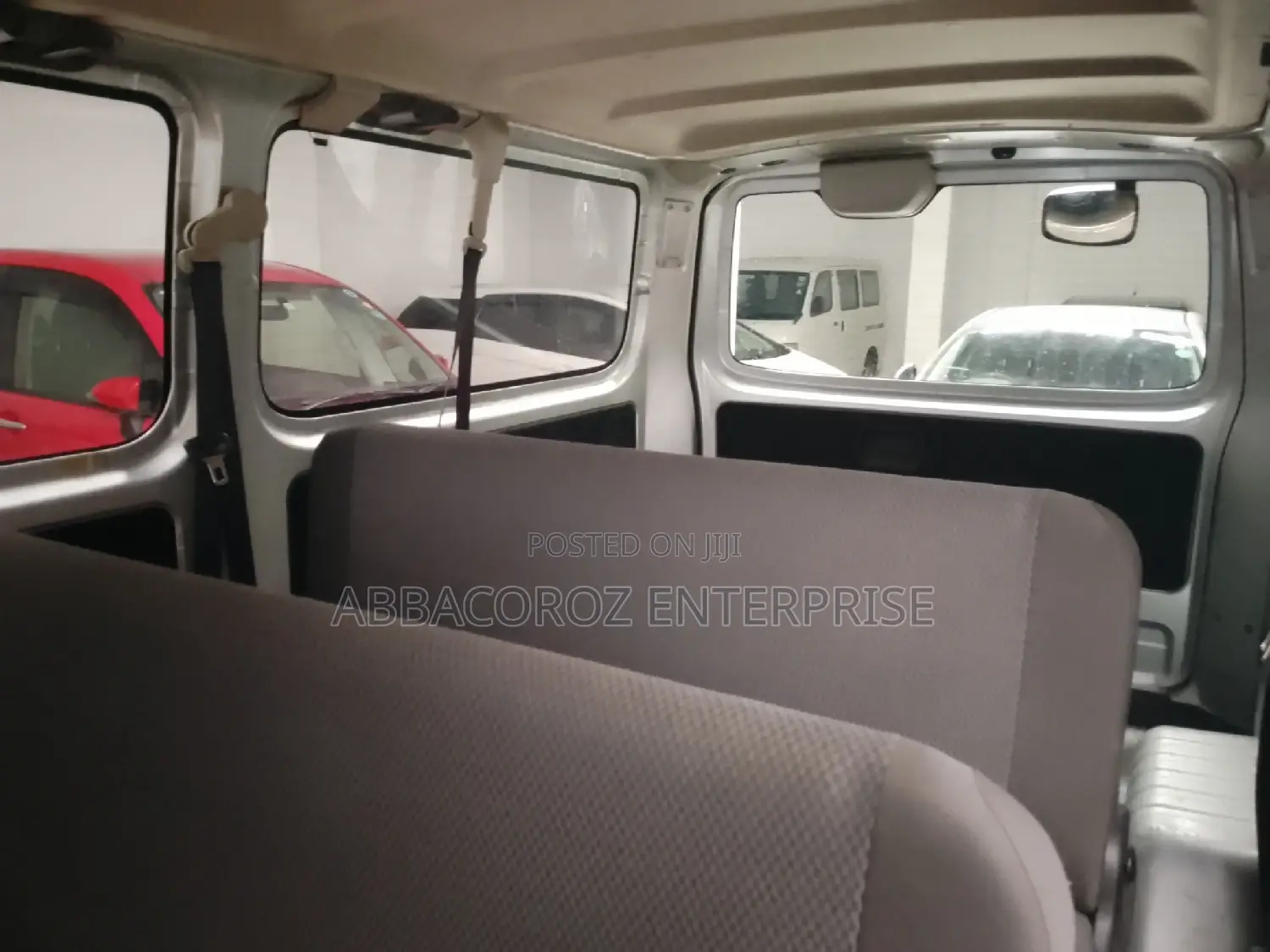 Nissan Caravan (Urvan) 2016 Silver