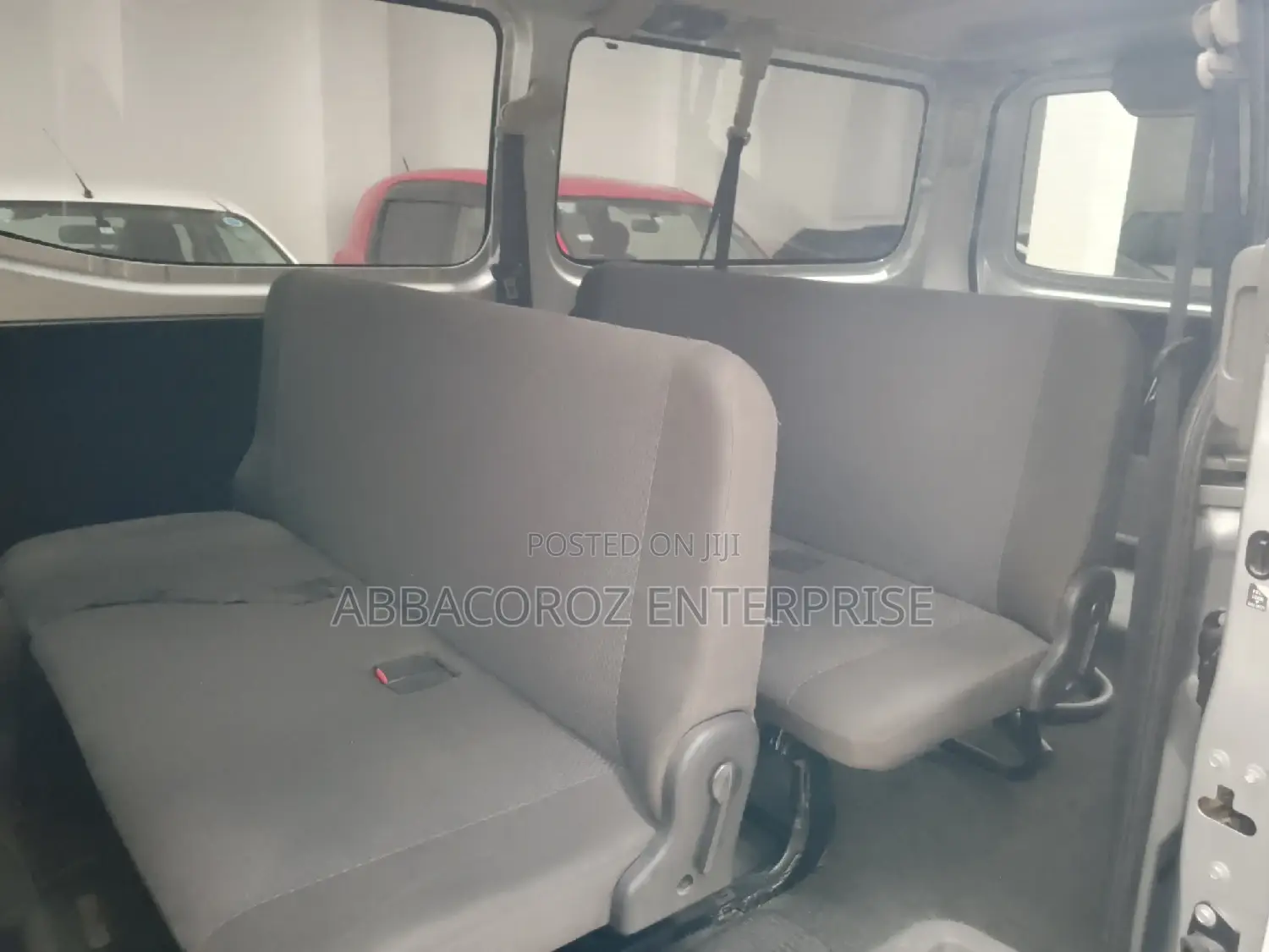Nissan Caravan (Urvan) 2016 Silver