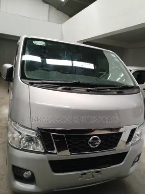 Nissan Caravan (Urvan) 2016 Silver