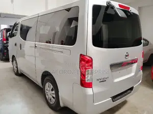 Nissan Caravan (Urvan) 2016 Silver