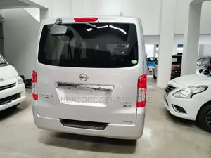 Nissan Caravan (Urvan) 2016 Silver
