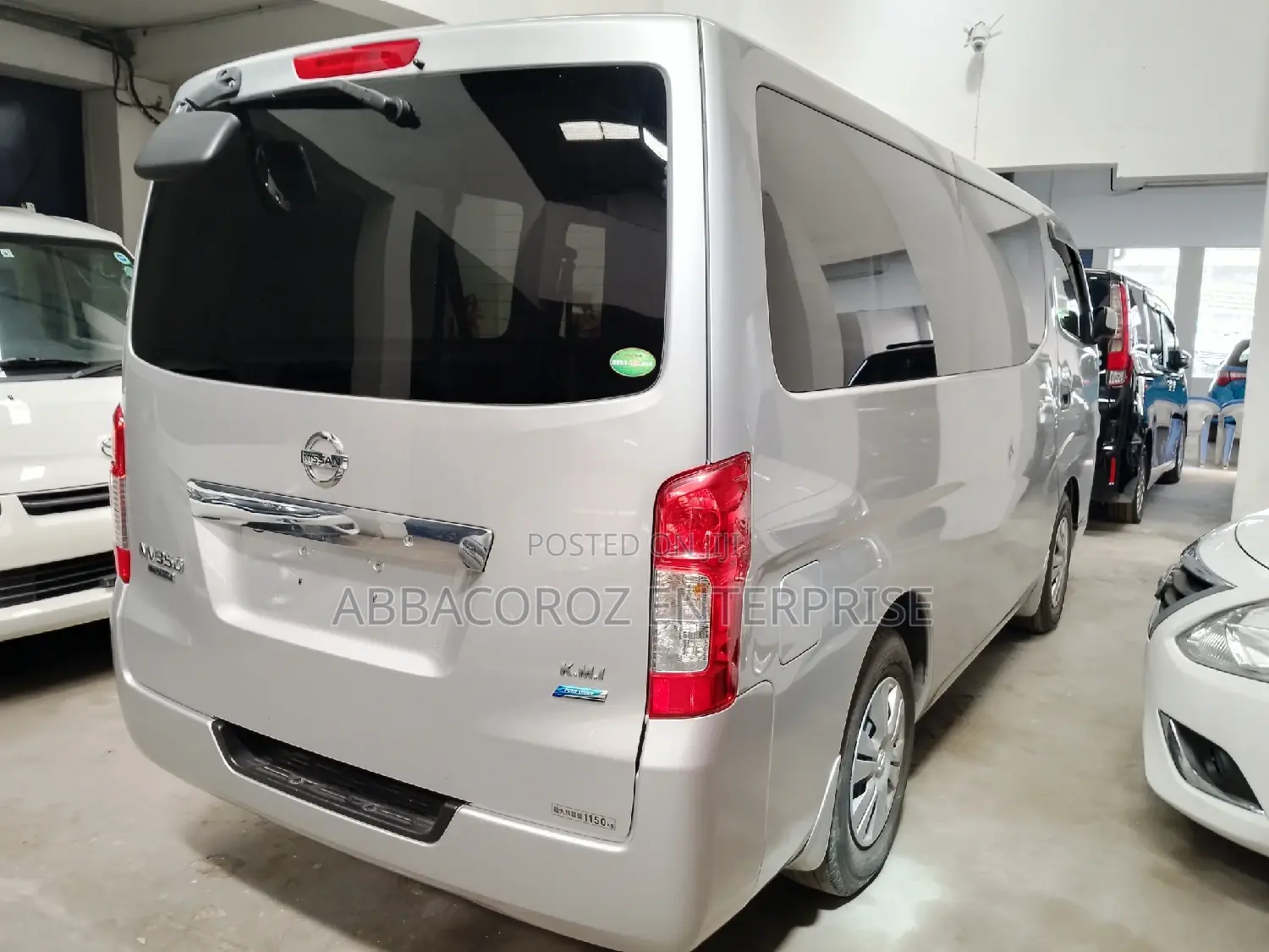Nissan Caravan (Urvan) 2016 Silver