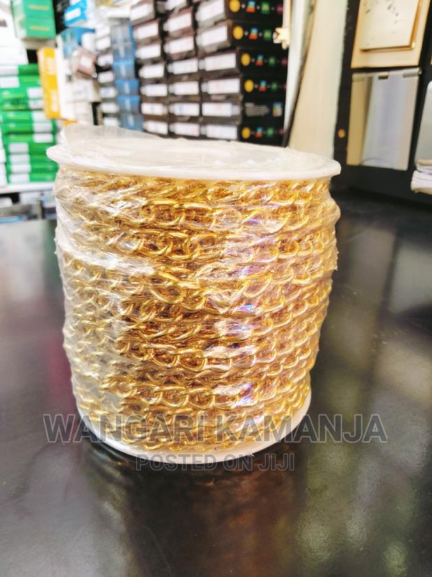 Hanging Chain - main view