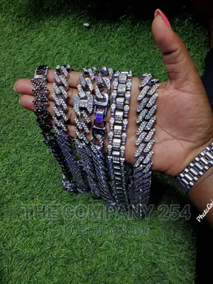 Fashionable Designer Classic Quality Legit Chains
