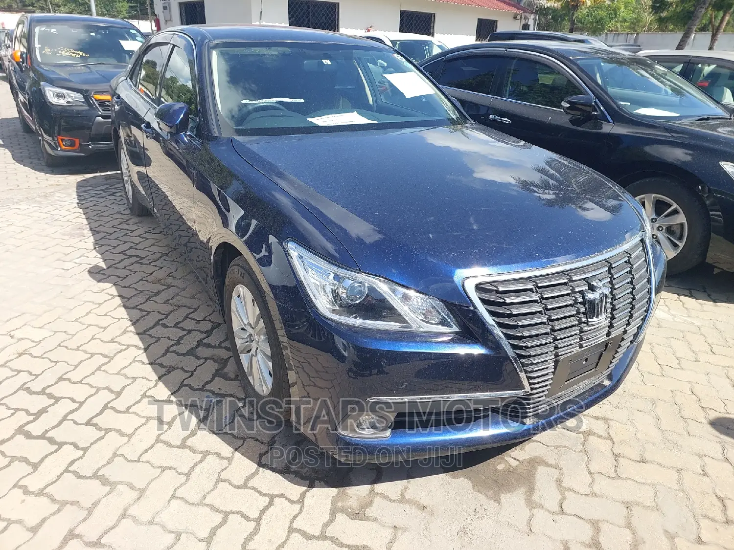 Toyota Crown 2015 Blue
