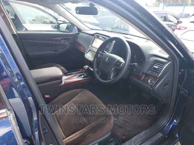Toyota Crown 2015 Blue - thumbnail 5