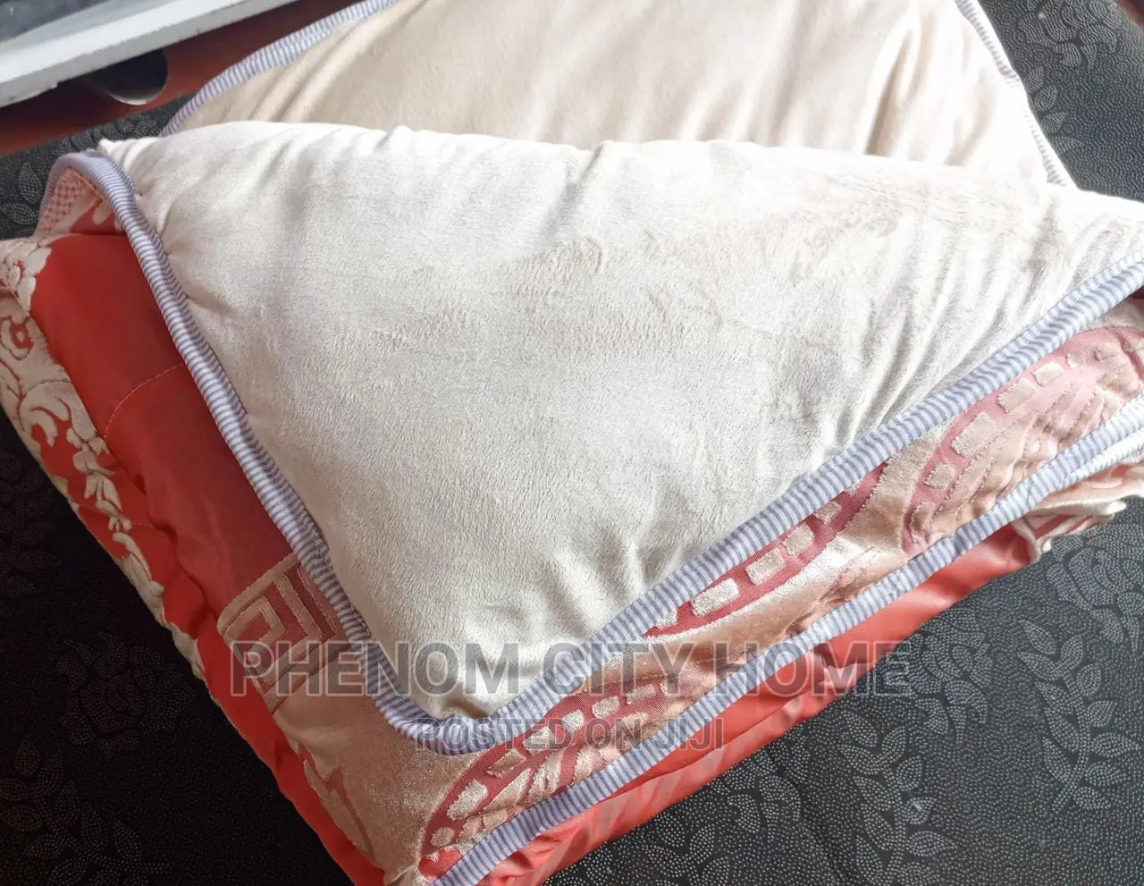 Classic Royal High Quality Silk Duvets