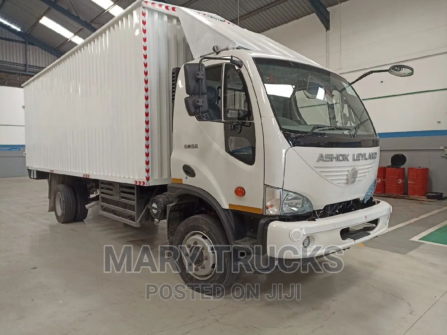 Boss 1218 Ashok Leyland New(Zero Mileage)