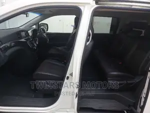 Nissan Elgrand 2017 Pearl