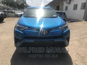 Toyota RAV4 2016 Blue