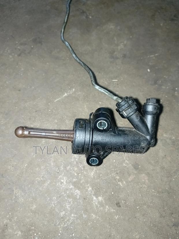 Sleeve Cylider Mazda Demio - main view