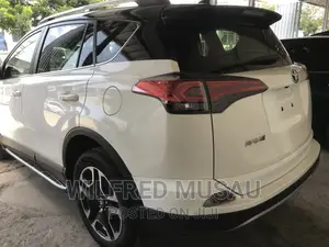 Toyota RAV4 2018 White