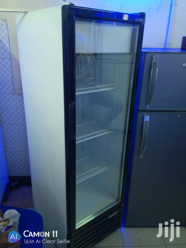 Display Fridge - main view