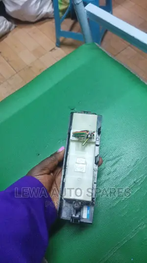 Power Window Switch Nissan Navara