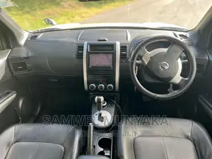 Nissan X-Trail 2.0 Petrol AWD 2013 Pearl
