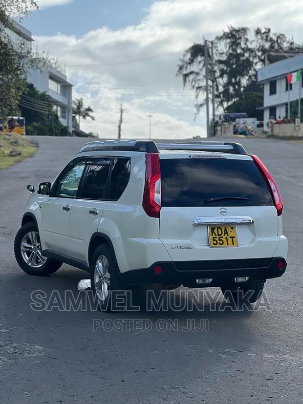 Nissan X-Trail 2.0 Petrol AWD 2013 Pearl - thumbnail 8