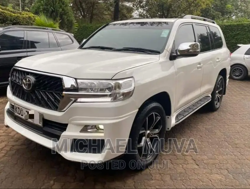 Toyota Land Cruiser 4.5 V8 DLX 2015 Pearl