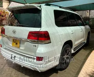 Toyota Land Cruiser 4.5 V8 DLX 2015 Pearl