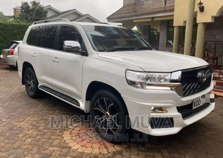 Toyota Land Cruiser 4.5 V8 DLX 2015 Pearl